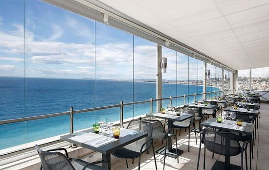 La Terrasse and Latitude Bar